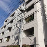 グラーサ学芸大学