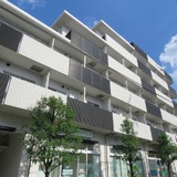 カスタリア戸越駅前