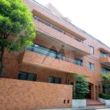 ハイトリオ赤坂八丁目